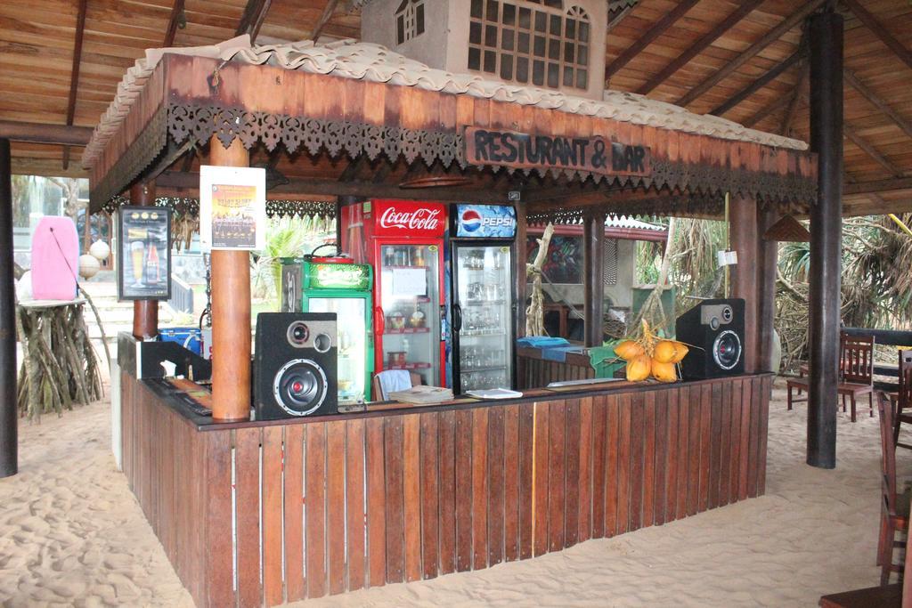 Warahena Beach Hotel Bentota Exterior foto